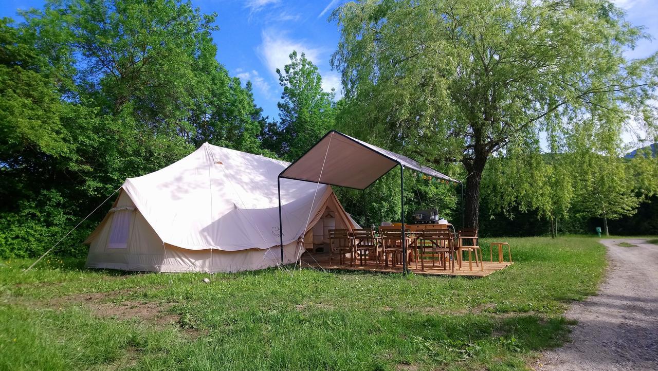 Hotel Atypik Nomad Recoubeau-Jansac Esterno foto